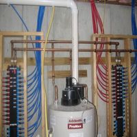 Water Heater with Pex Manifolds 